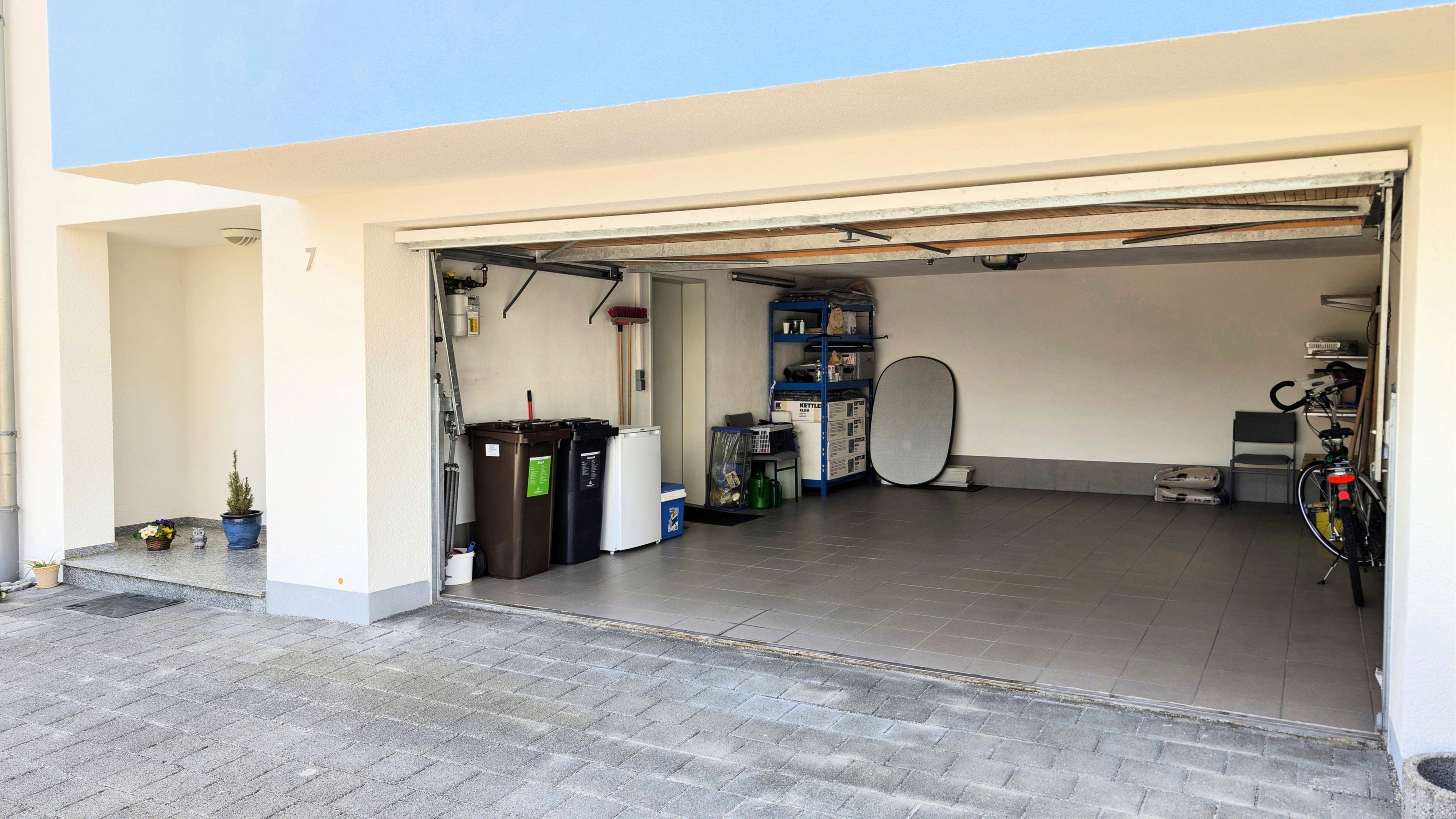 Außenansicht Garage Außenansicht Garage